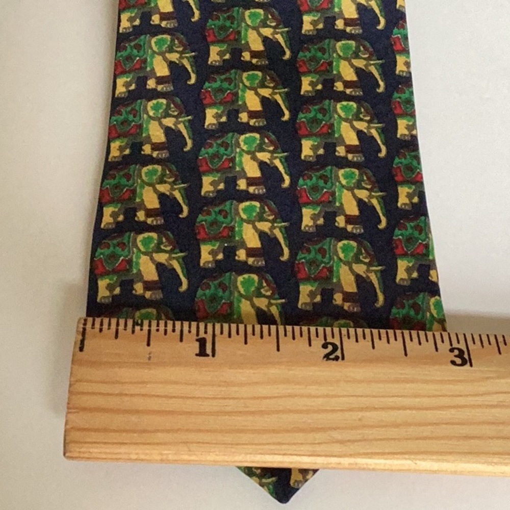 RASi Pure Silk Elephant Patterned Tie - Picture 4 of 7